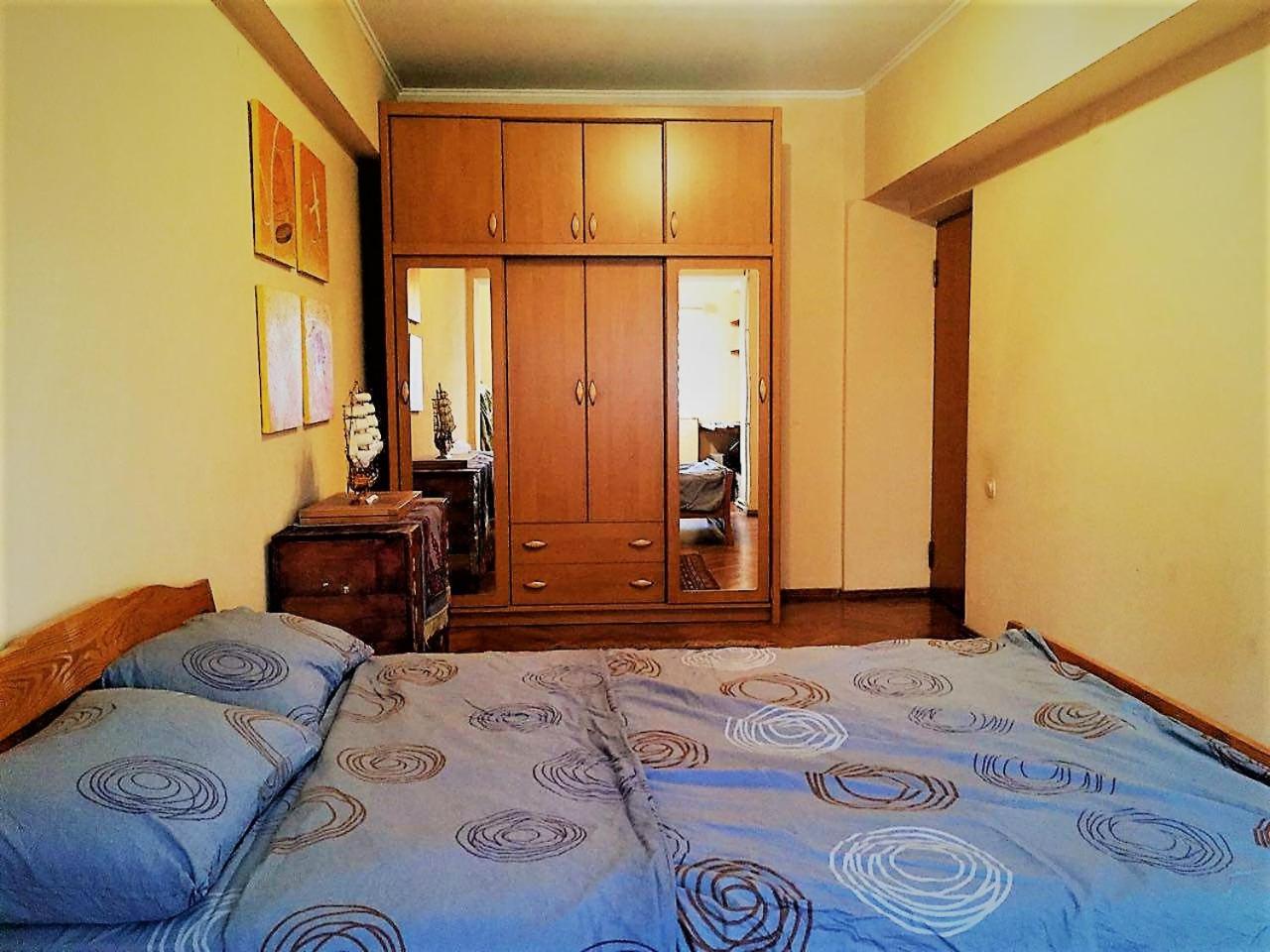 Pangsapuri 100 m² dengan 3 bilik tidur dan 1 bilik mandi peribadi di Daerah Shaykhontohur Tashkent Luaran gambar