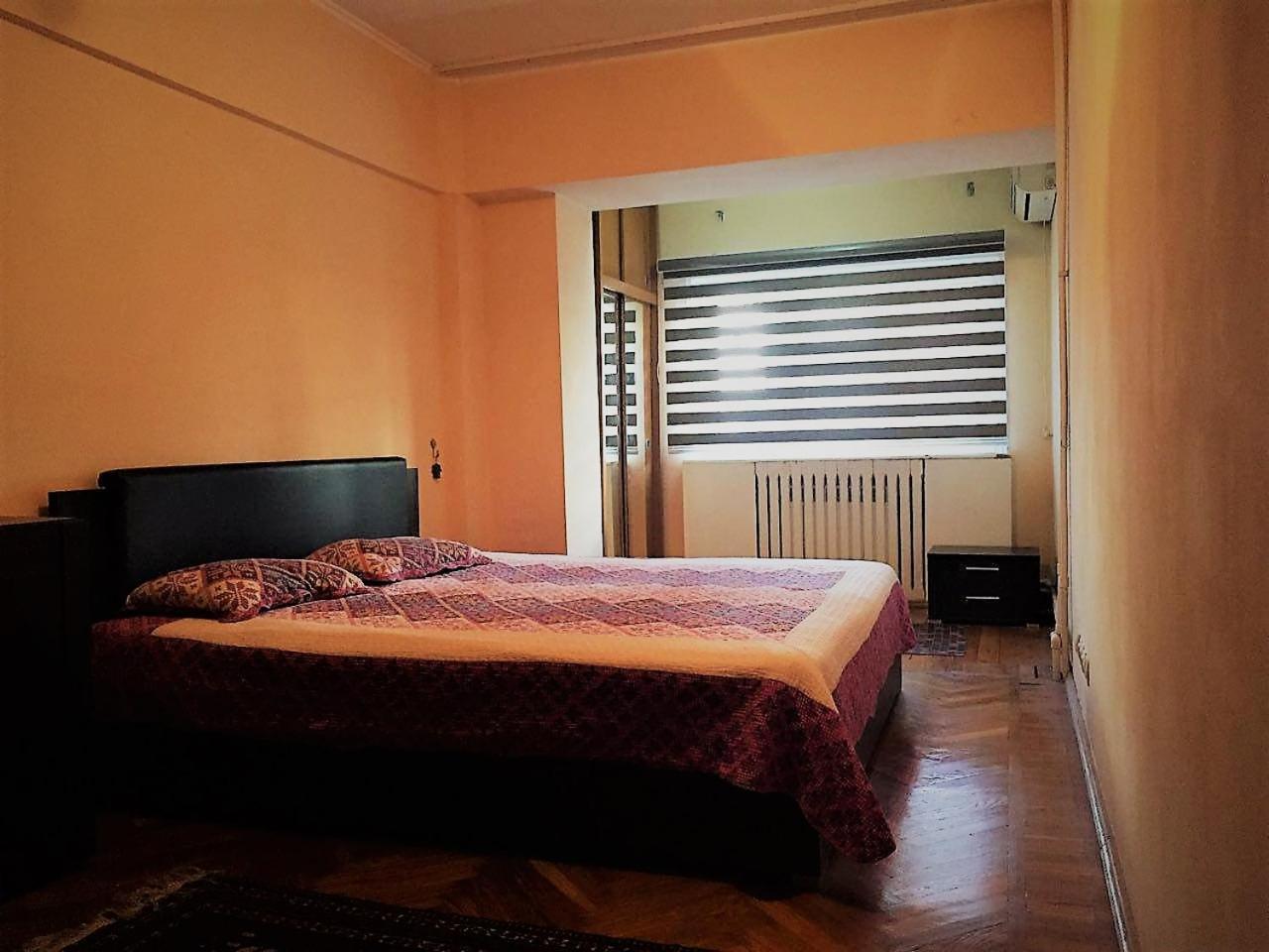 Pangsapuri 100 m² dengan 3 bilik tidur dan 1 bilik mandi peribadi di Daerah Shaykhontohur Tashkent Luaran gambar