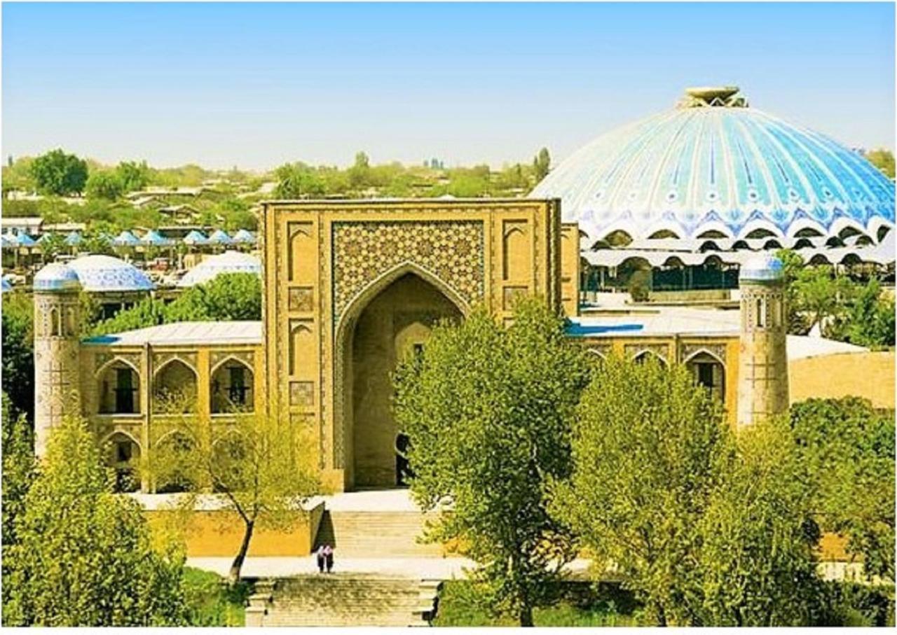 Pangsapuri 100 m² dengan 3 bilik tidur dan 1 bilik mandi peribadi di Daerah Shaykhontohur Tashkent Luaran gambar